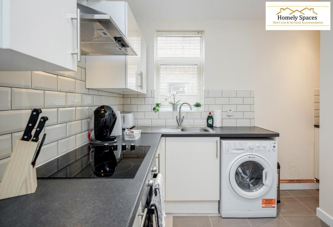 Bedford Hospital Victoria Apartments A And B By Homely Spaces Short Lets & Serviced Accommodation Εξωτερικό φωτογραφία