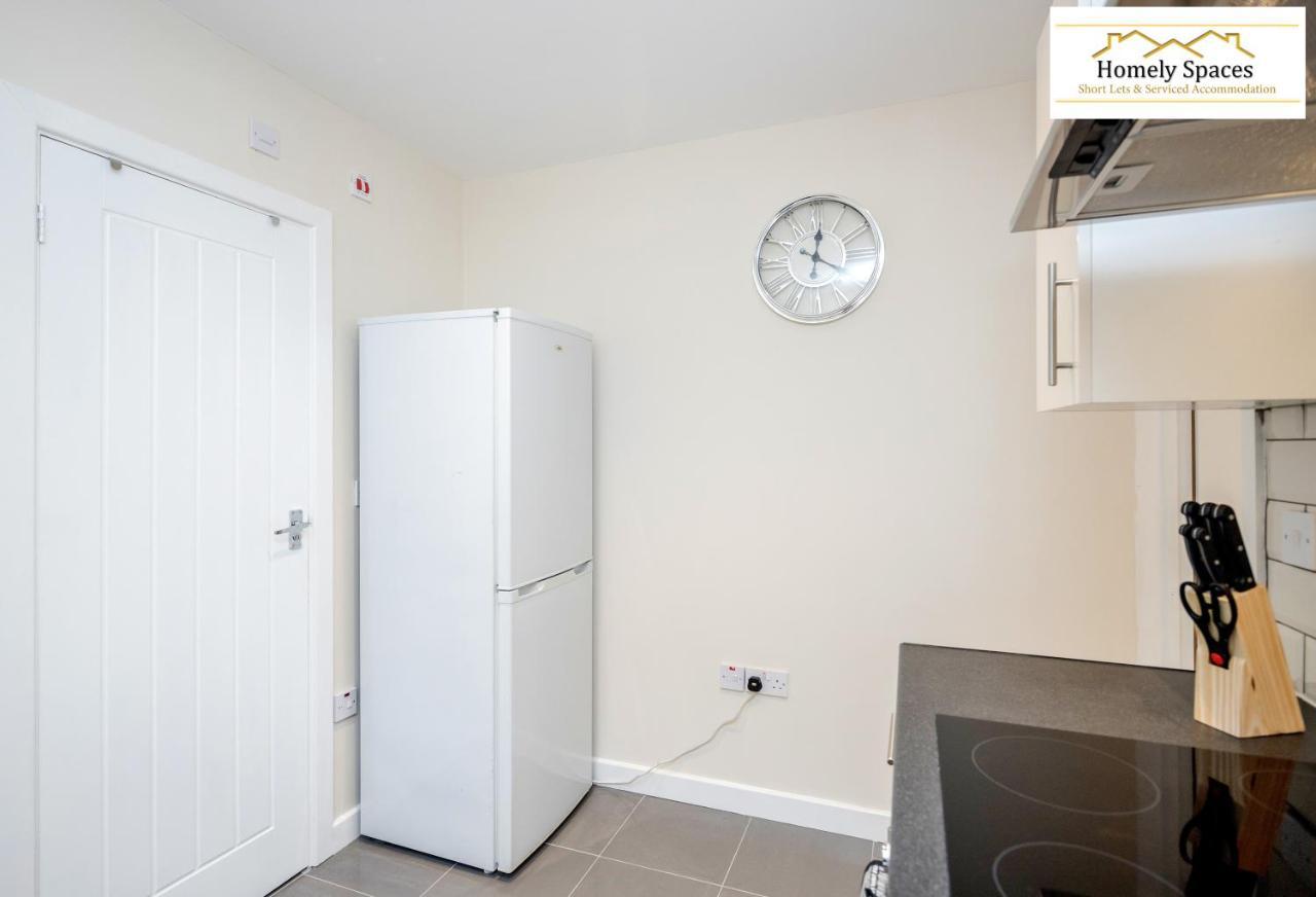Bedford Hospital Victoria Apartments A And B By Homely Spaces Short Lets & Serviced Accommodation Εξωτερικό φωτογραφία