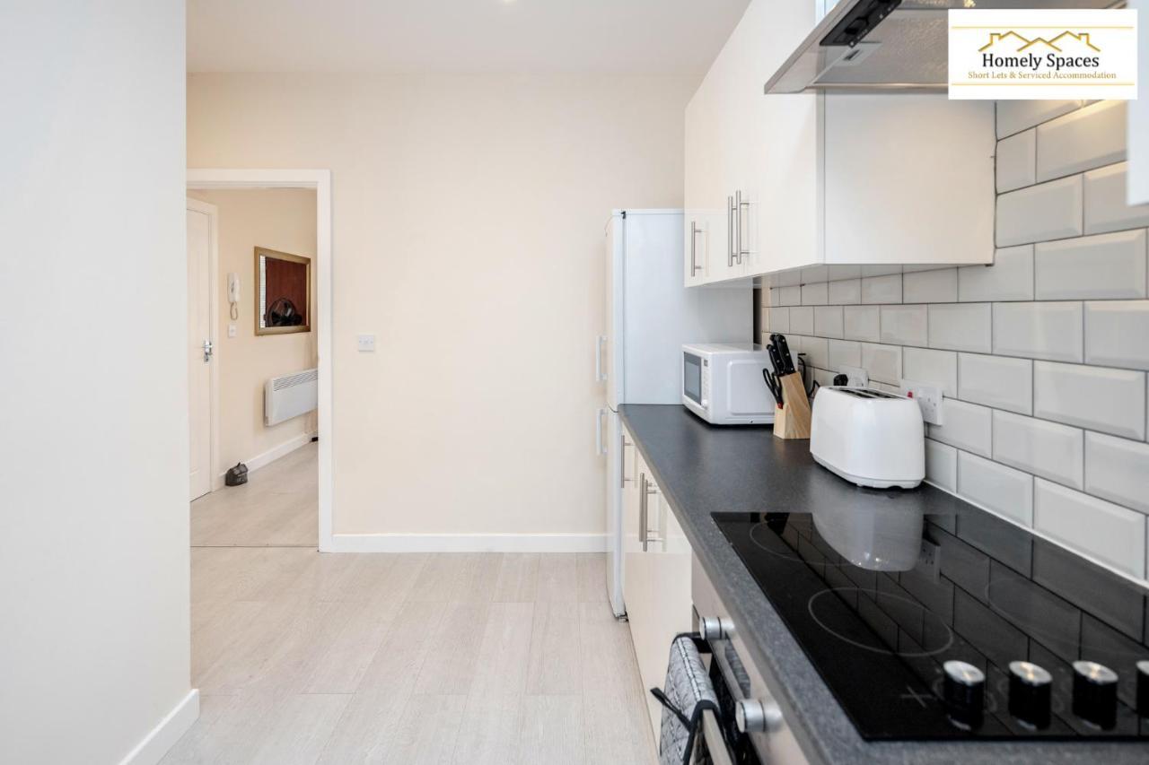 Bedford Hospital Victoria Apartments A And B By Homely Spaces Short Lets & Serviced Accommodation Εξωτερικό φωτογραφία